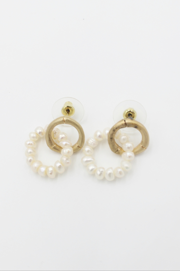Posey Pearl Earrings image 0
